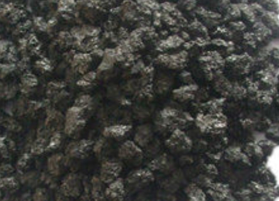 كربوني الوقود الصلب الصف Petcoke في صناعة الأسمنت عالية النقاء