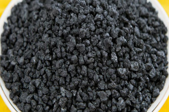 S 0.05 ٪ خردة القطب الجرافيت ، Petcoke درجة الوقود للصب متعدد الوظائف